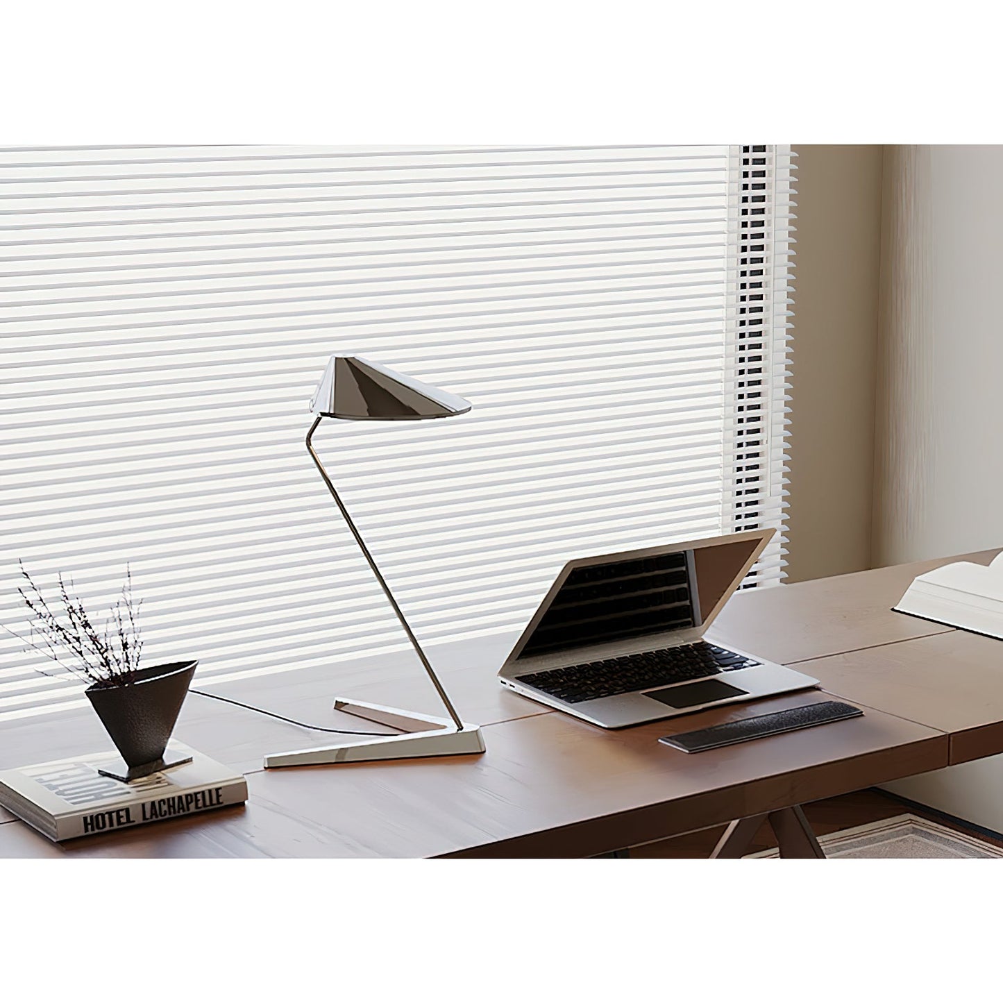 Lumique La Table Lamp