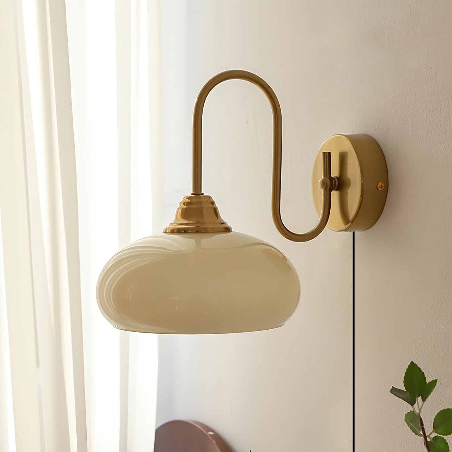 Vionor Glass Plug-in Wall Lamp