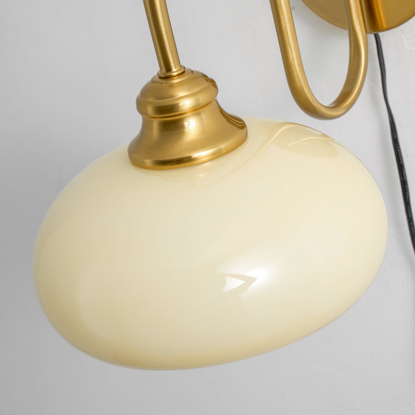 Vionor Glass Plug-in Wall Lamp