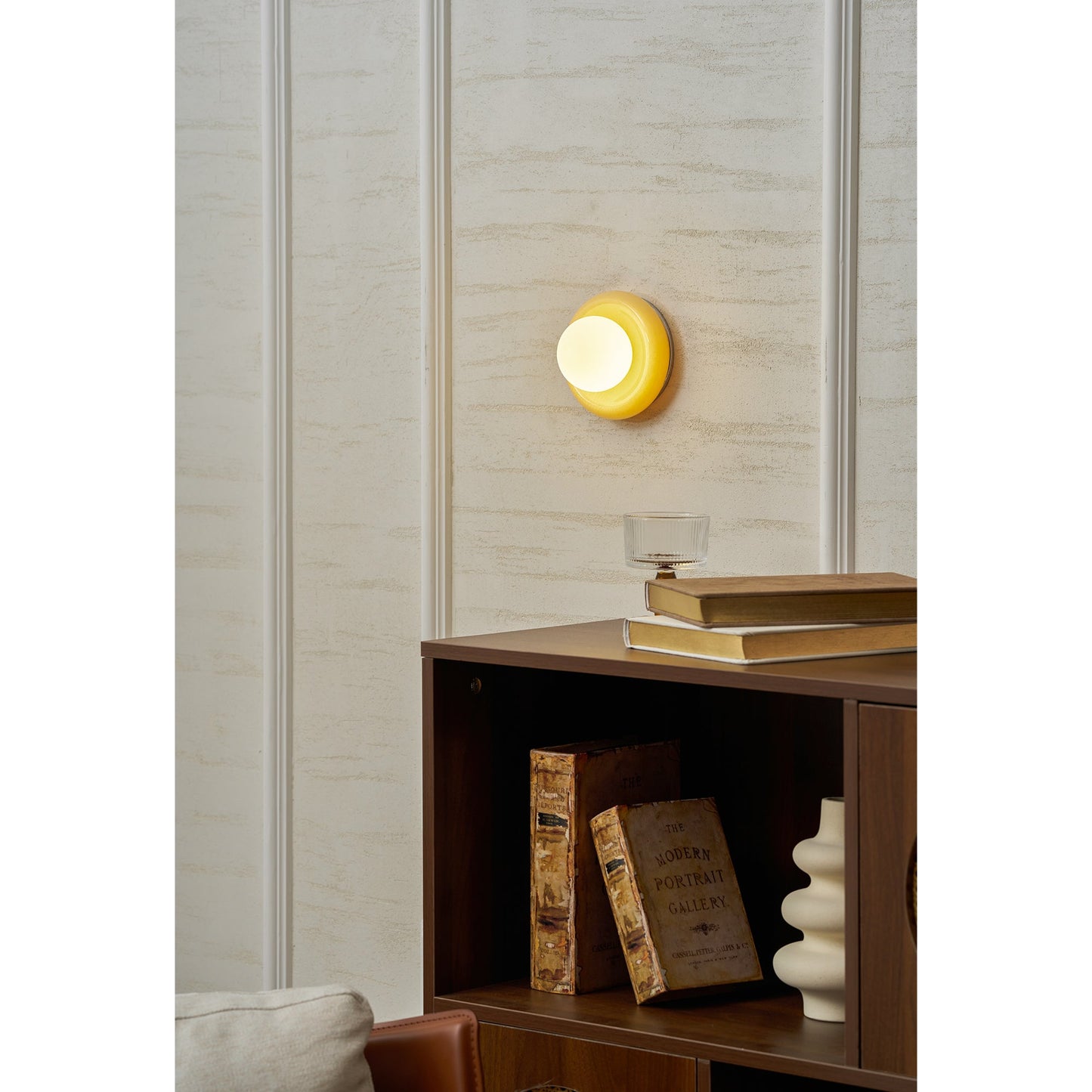 Norara Onyx Wall Lamp