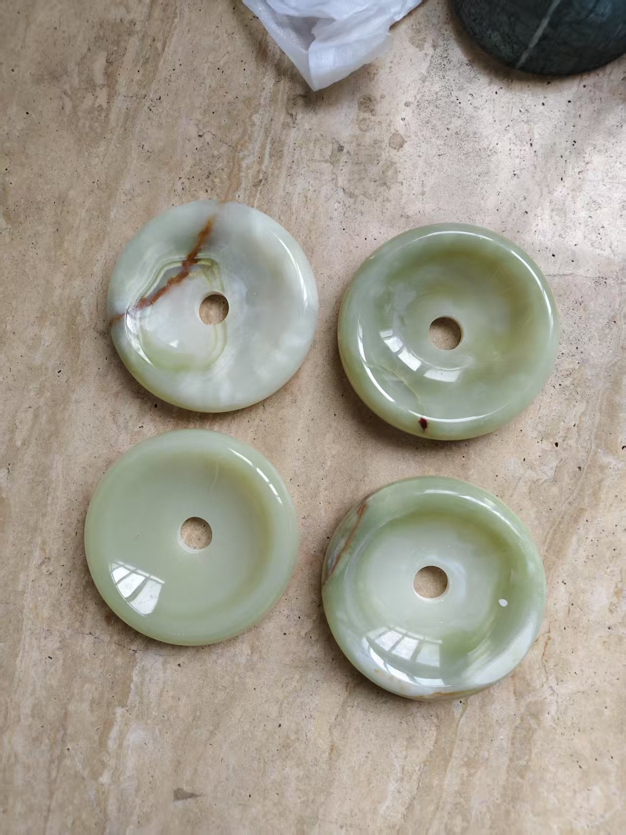 Norara Onyx Wall Lamp