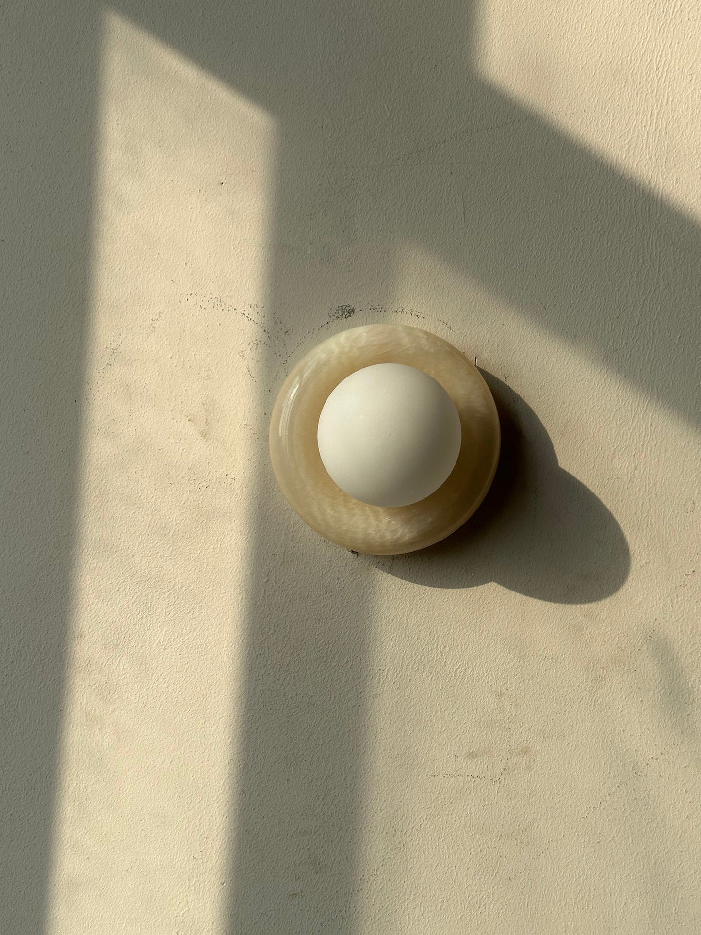 Norara Onyx Wall Lamp
