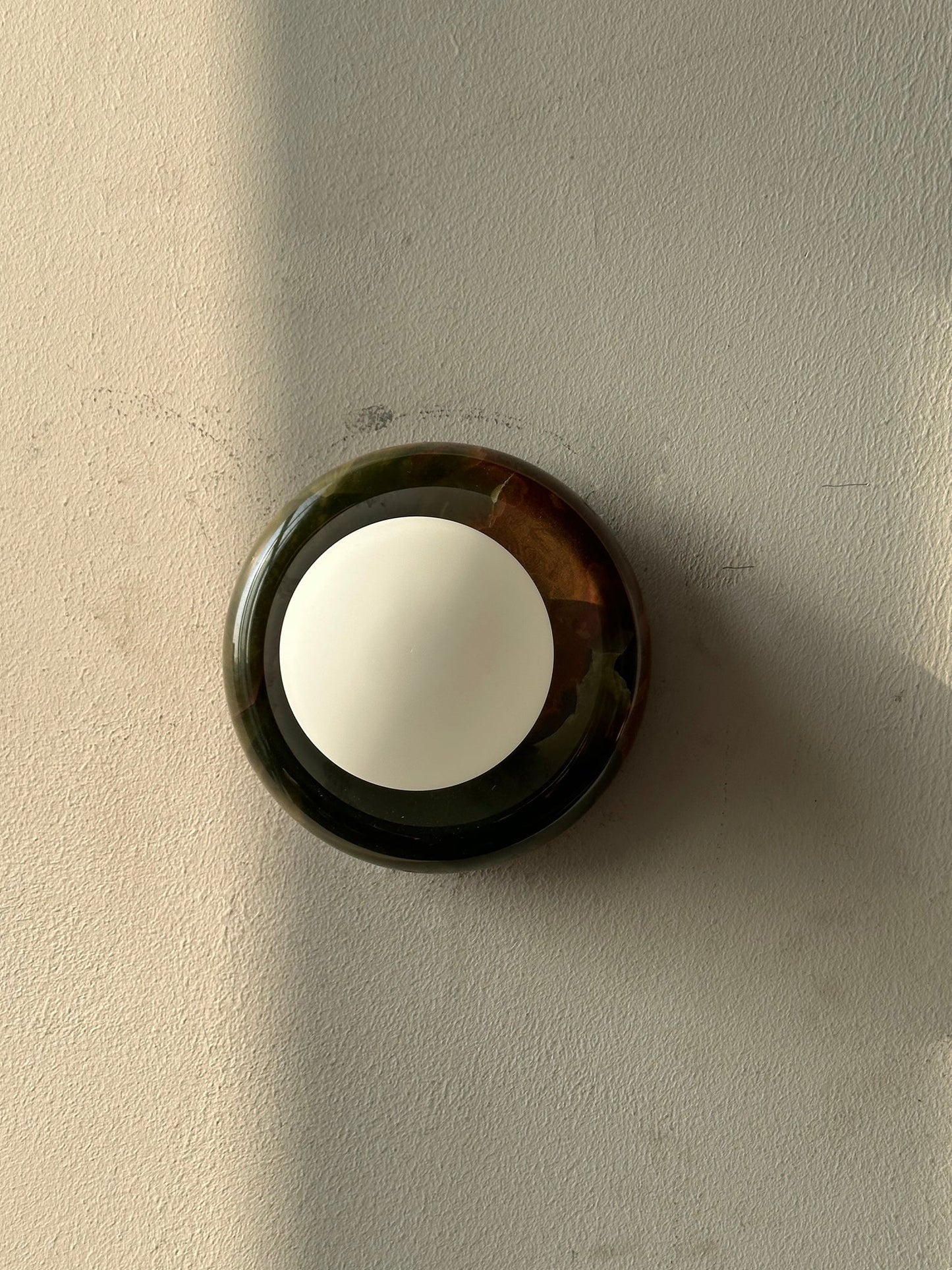 Norara Onyx Wall Lamp