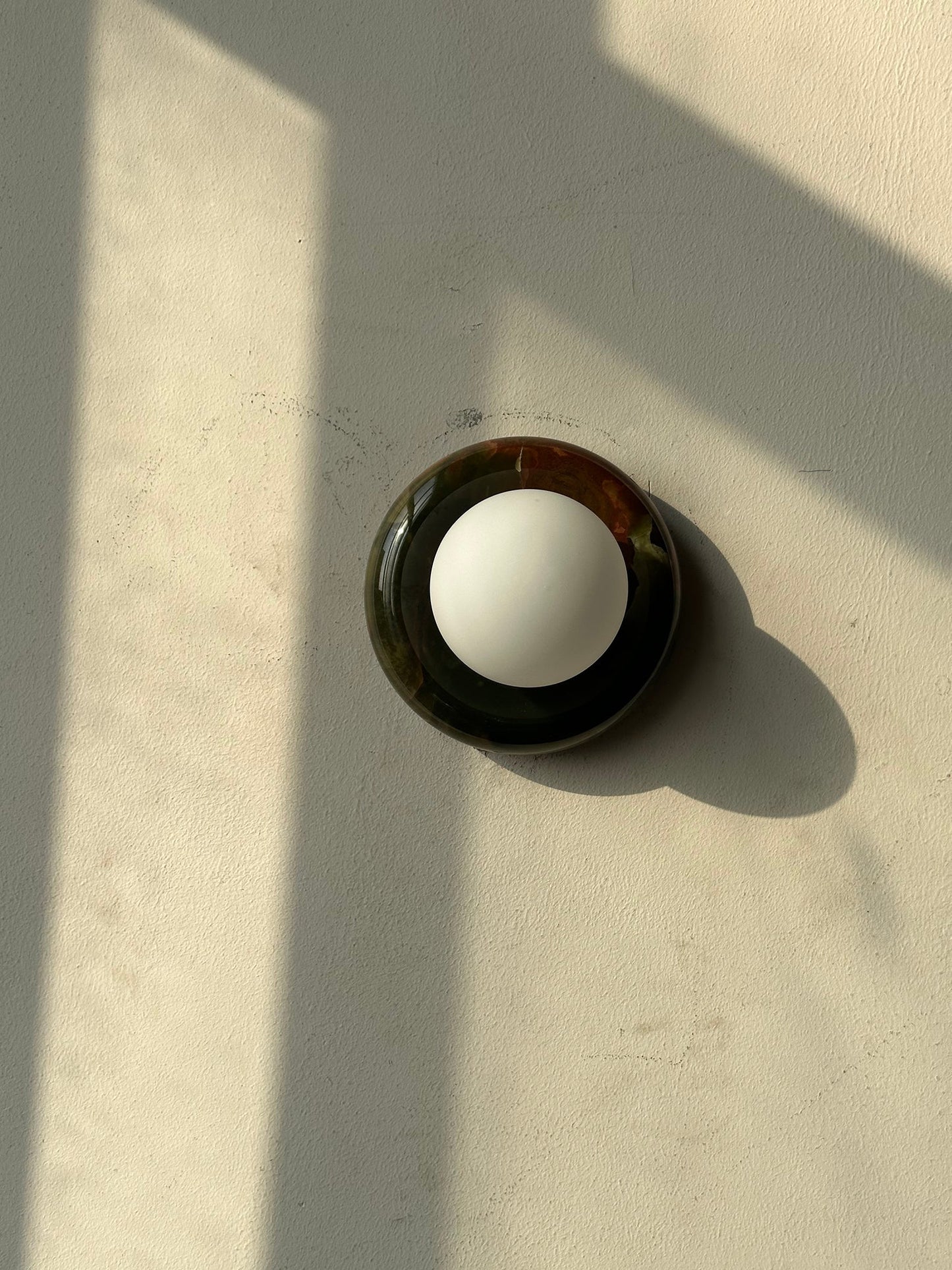 Norara Onyx Wall Lamp