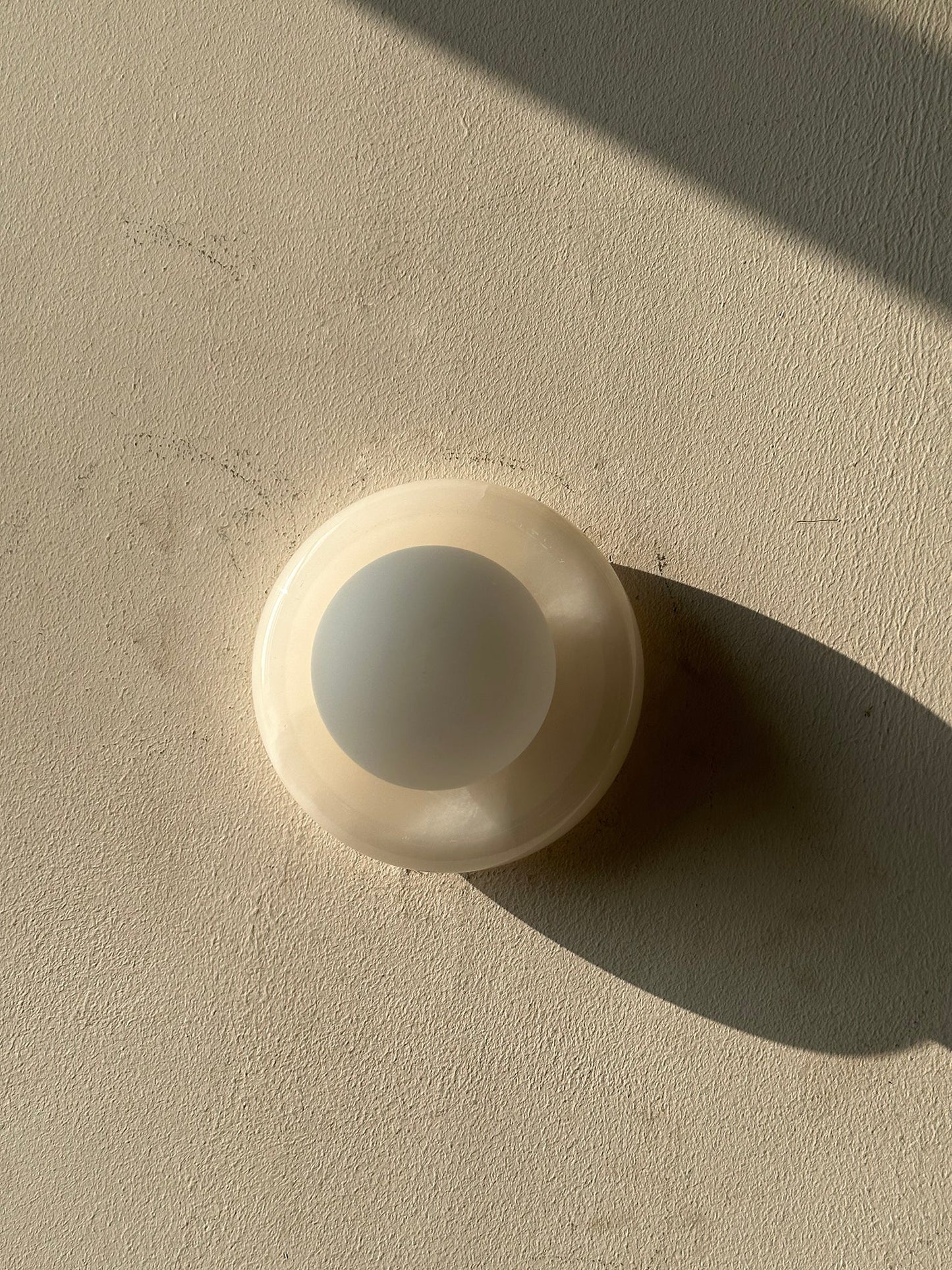 Norara Onyx Wall Lamp