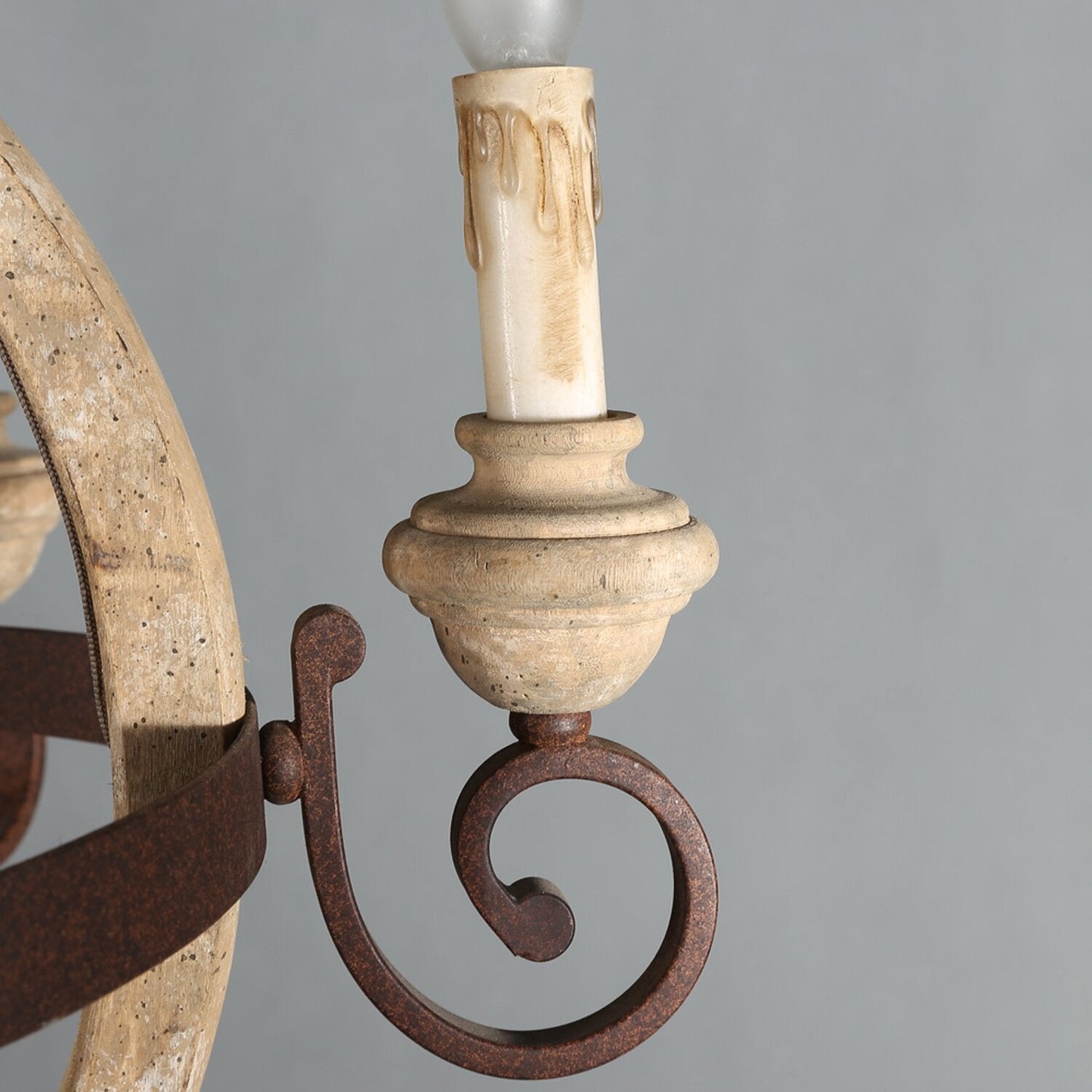 Kesika Traditional Chandelier