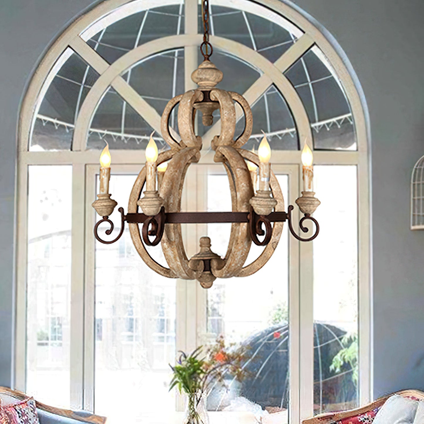 Kesika Traditional Chandelier