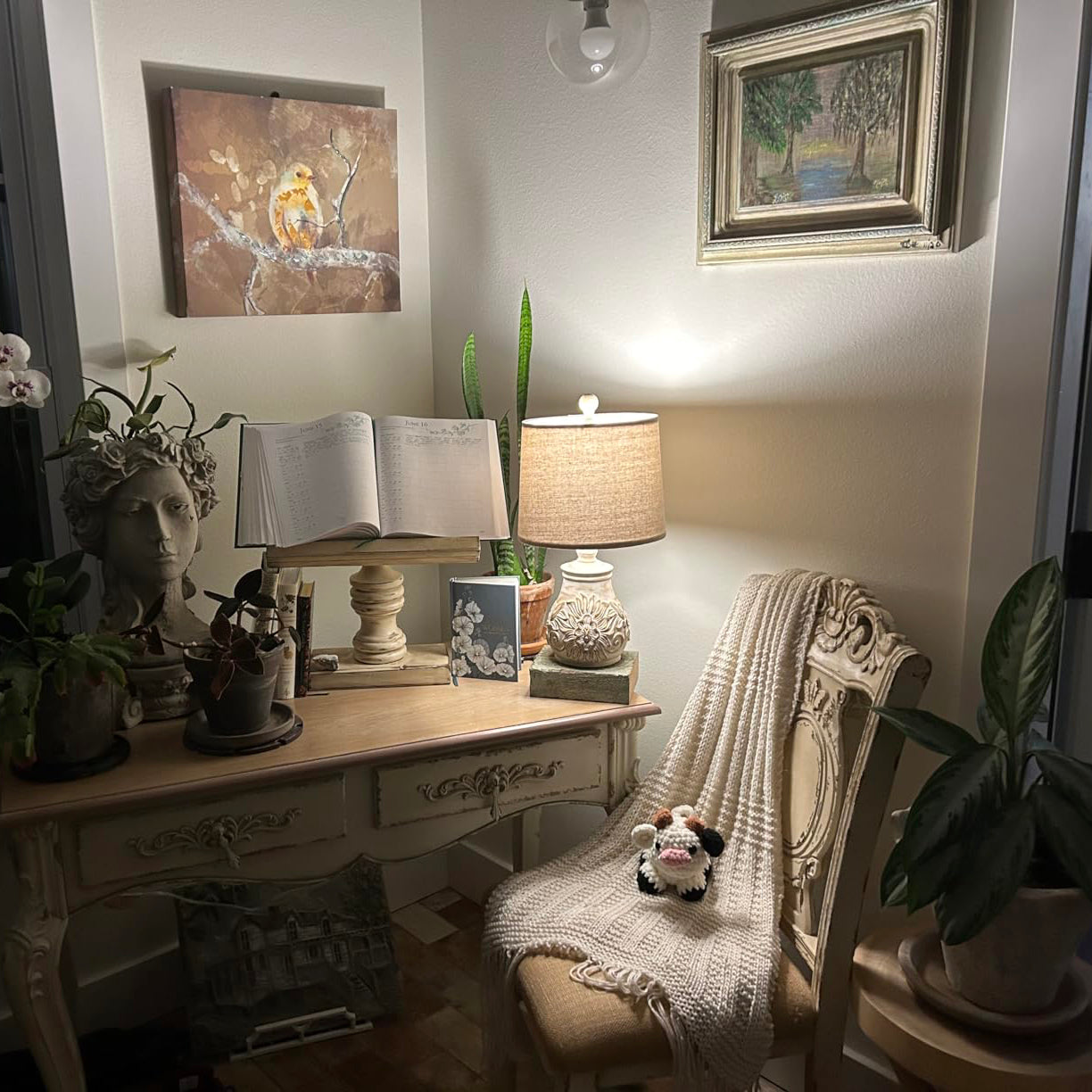 Hesien Retro Table Lamp