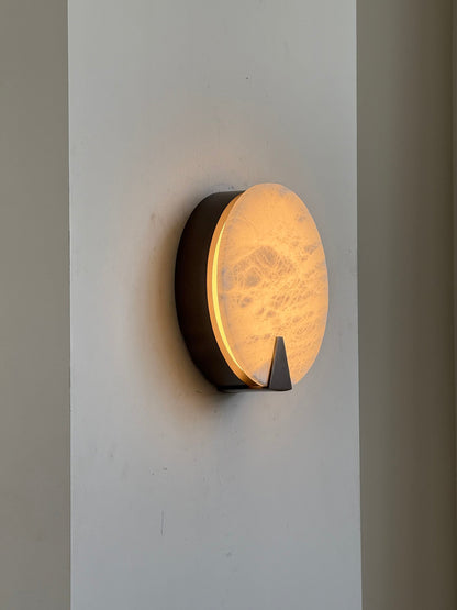 Dovan Alabaster Round Sconce