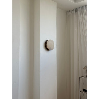 Dovan Alabaster Round Sconce