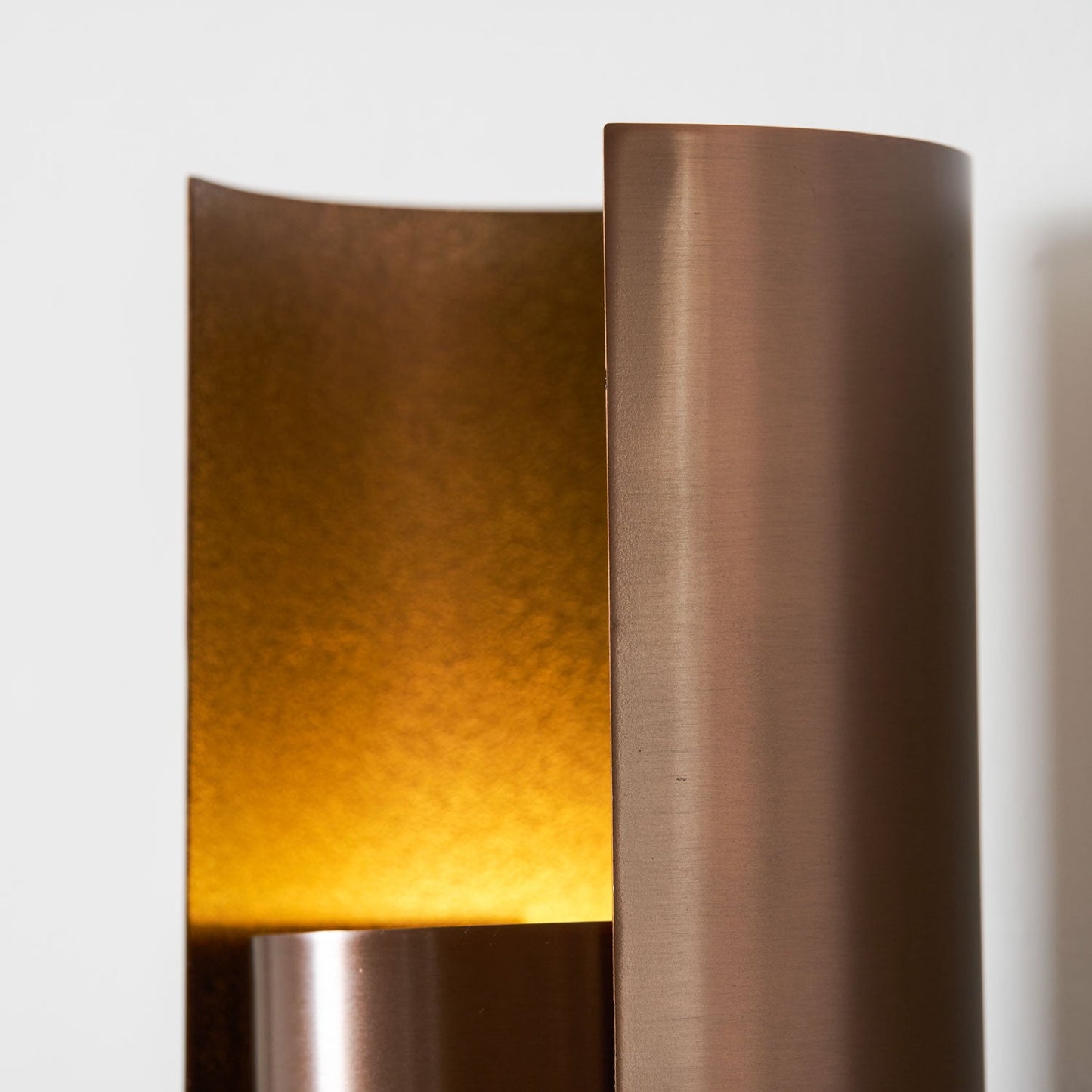 Jovique Wall Lamp