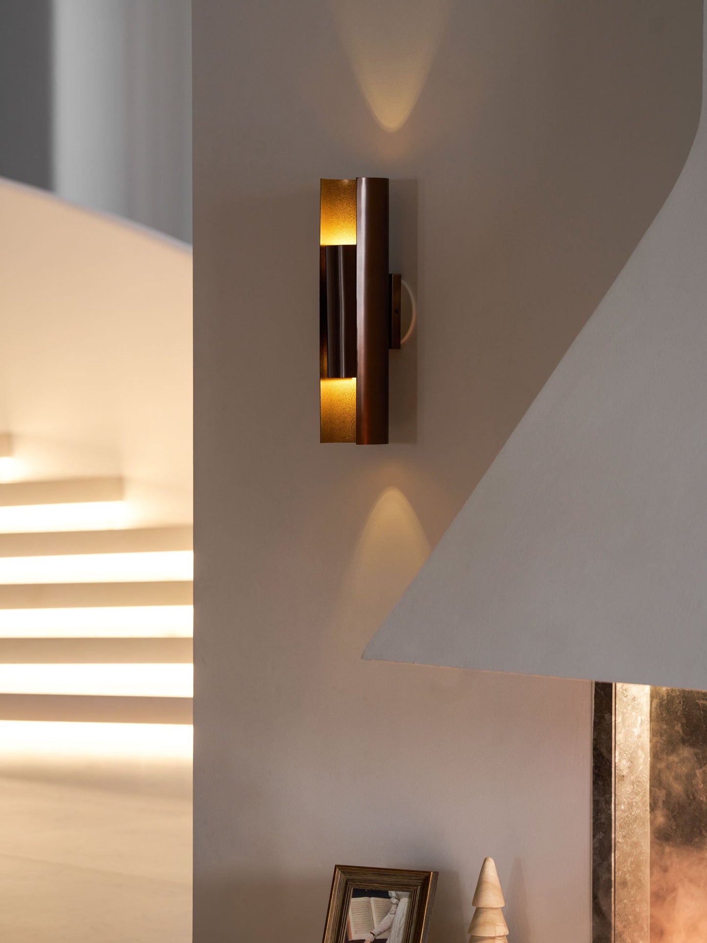 Jovique Wall Lamp