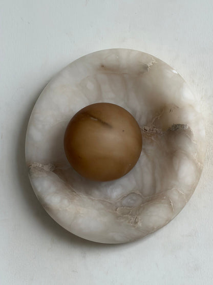 Solene Alabaster Wall Lamp