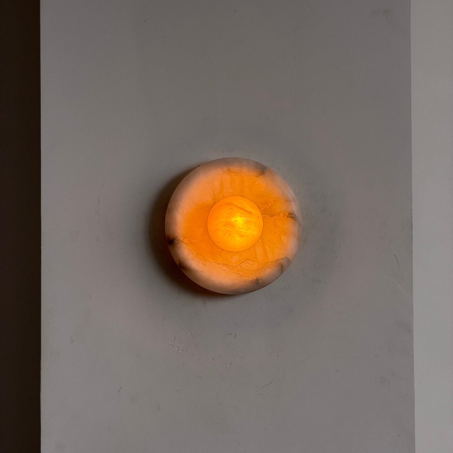 Solene Alabaster Wall Lamp