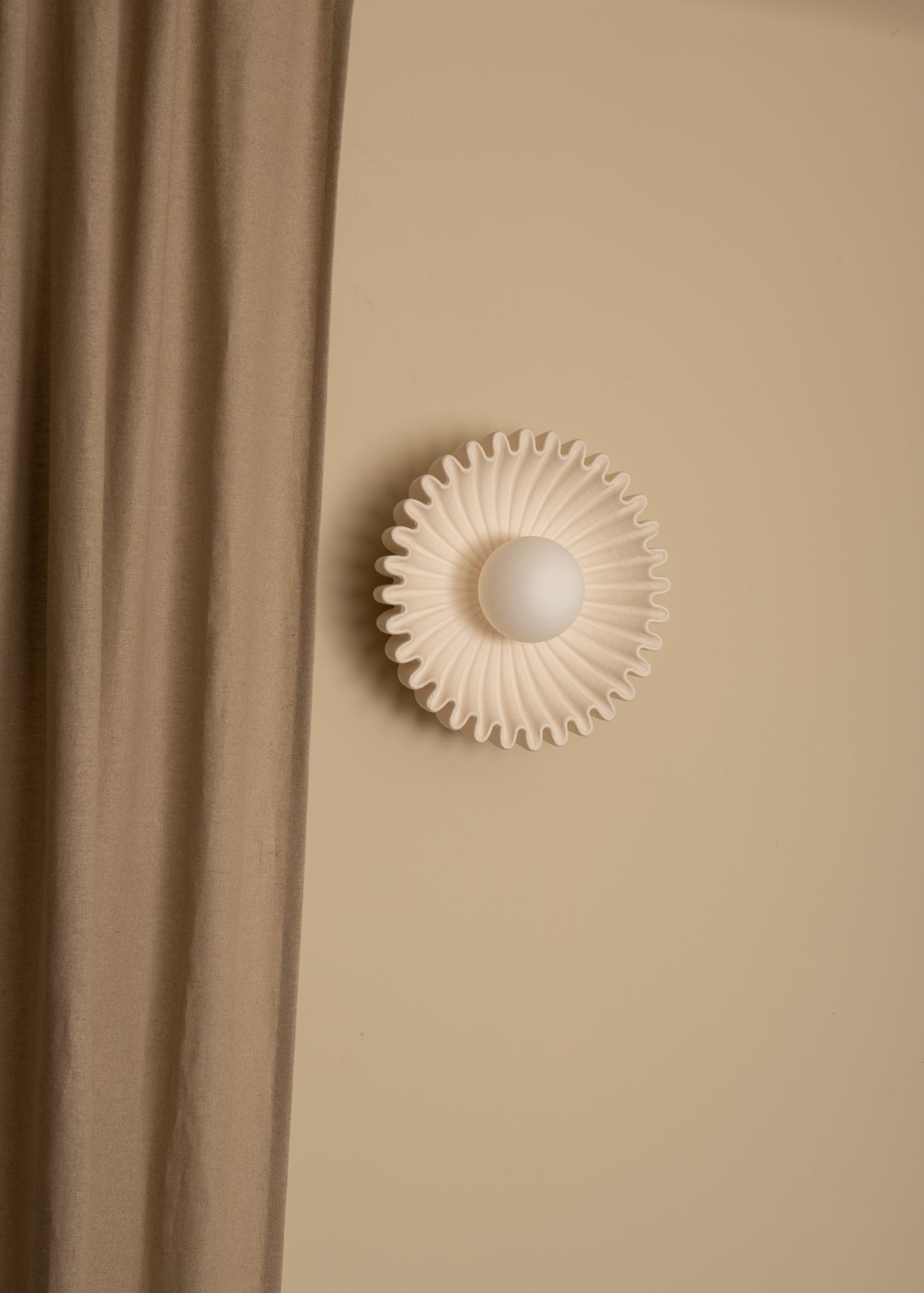 Quinine Marble Wall Lamp