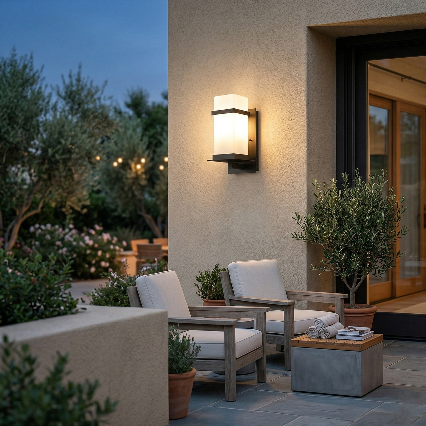 Vesex Outdoor Wall Light