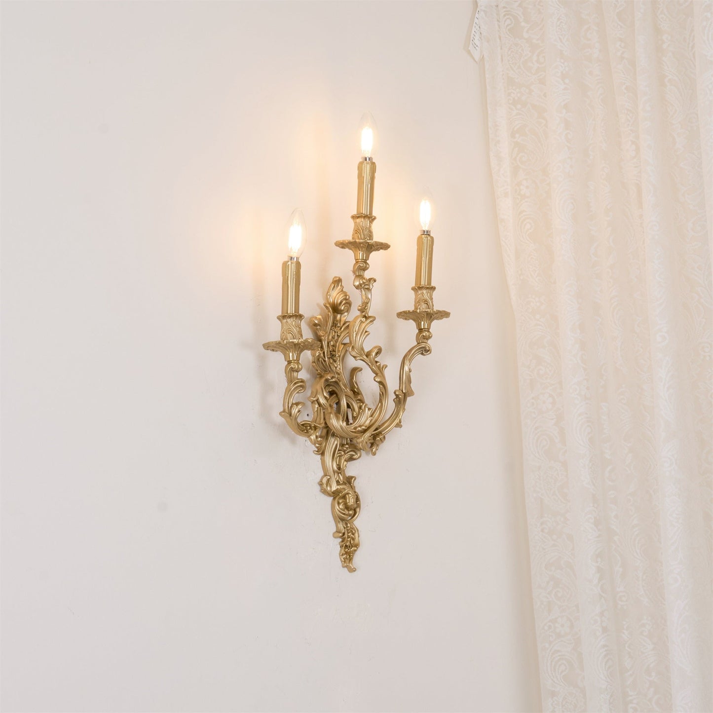 Solien Wall Light
