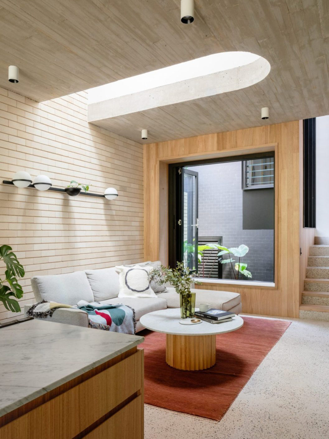 Caren Wall Lamp