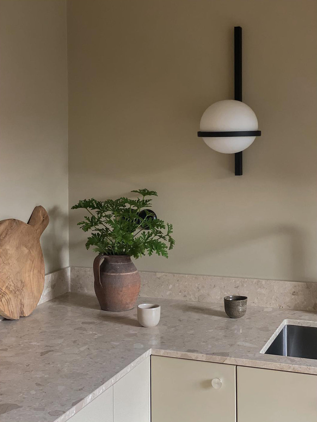Caren Wall Lamp