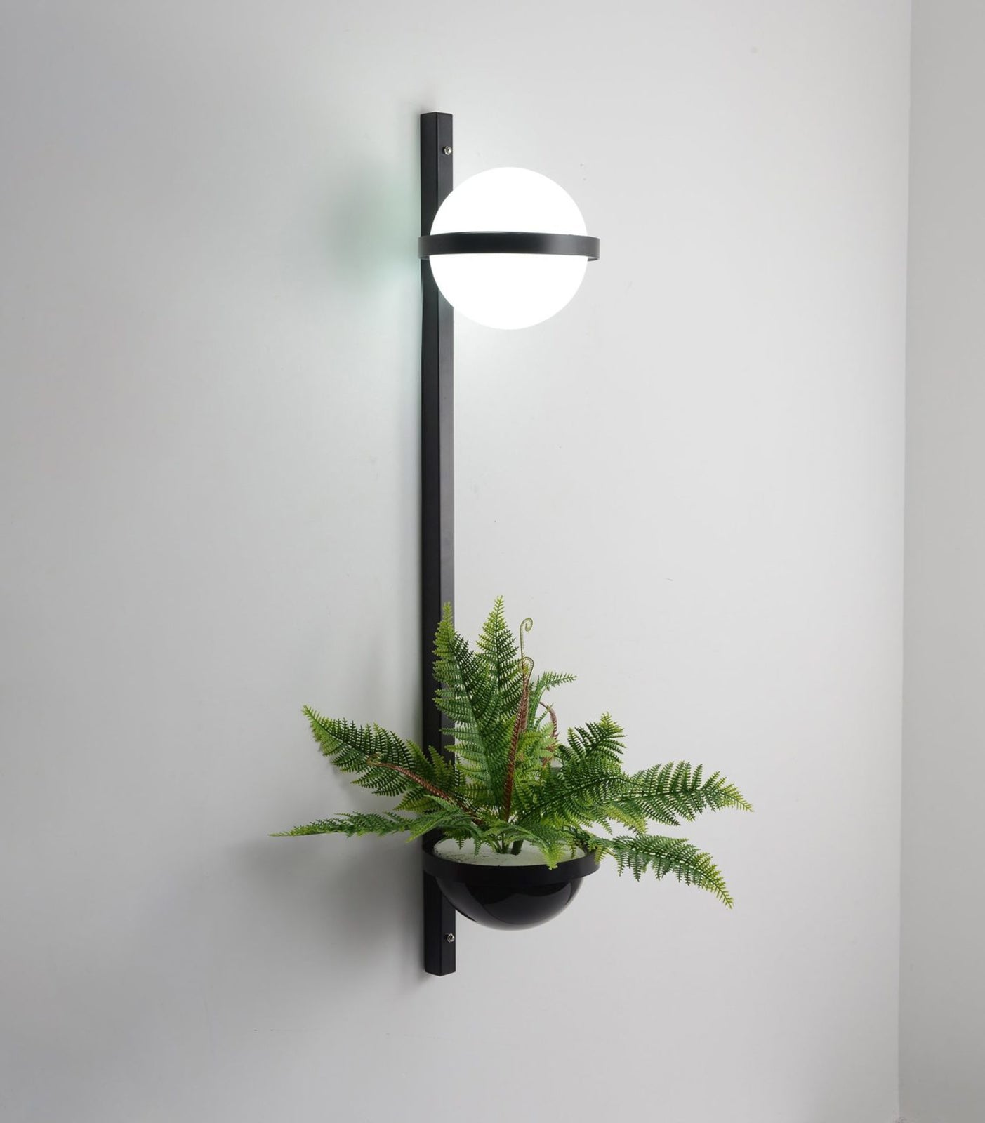 Caren Wall Lamp