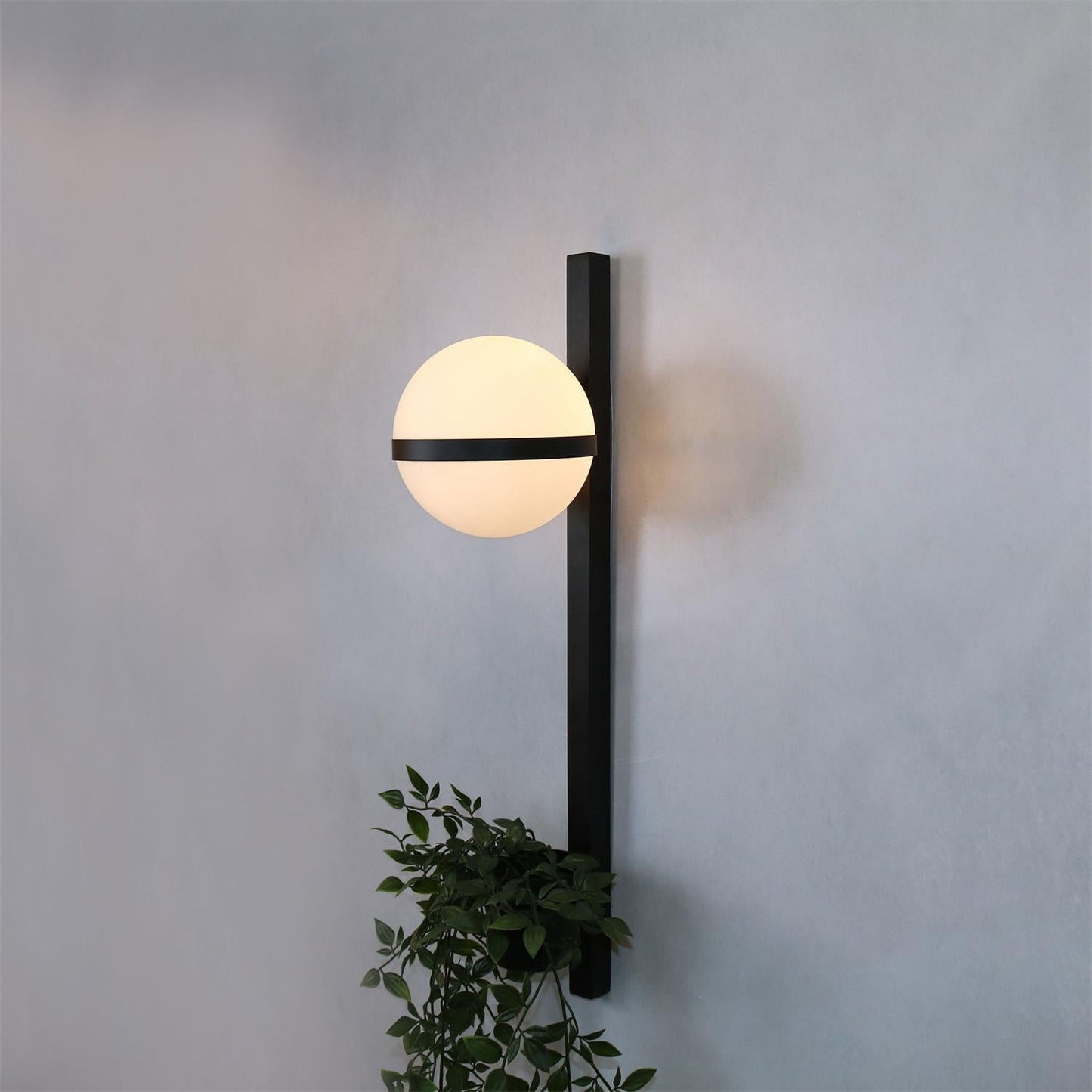 Caren Wall Lamp