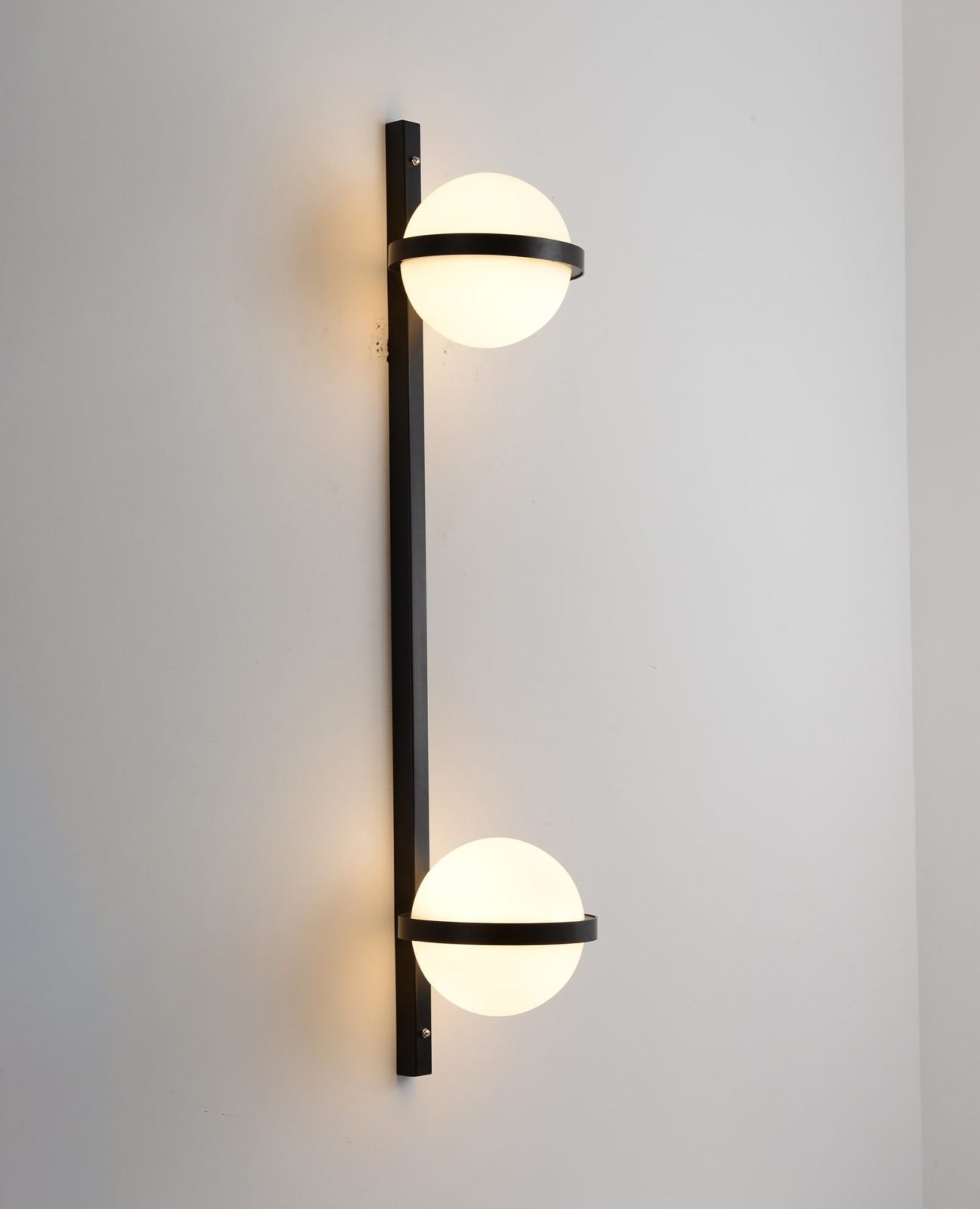 Caren Wall Lamp