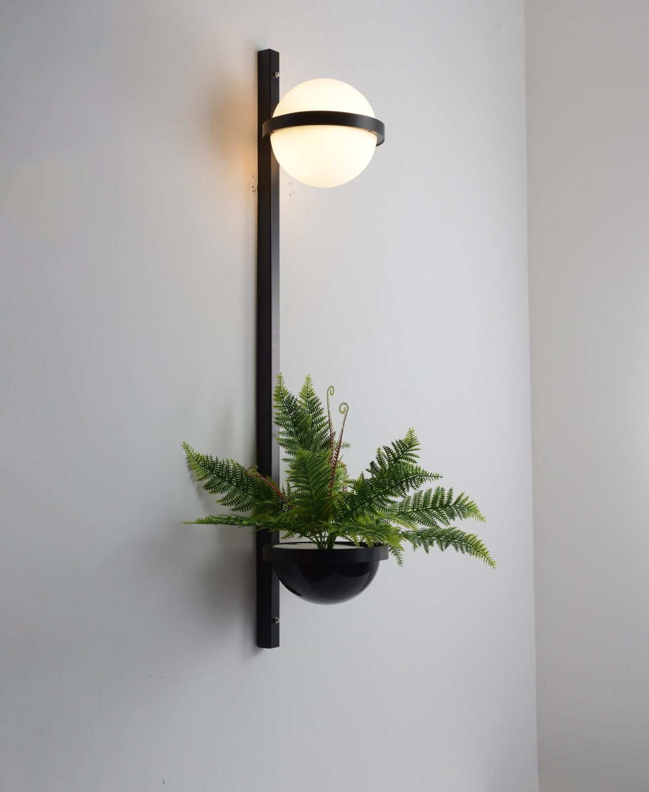 Caren Wall Lamp