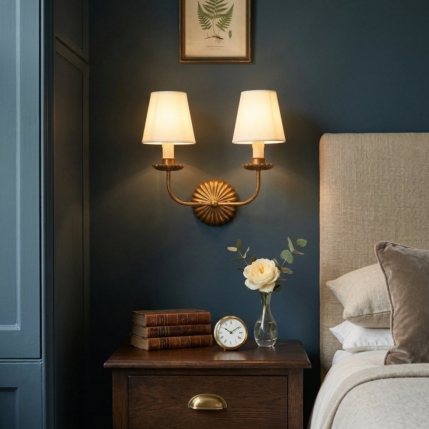 Oriyn Wall Lamp