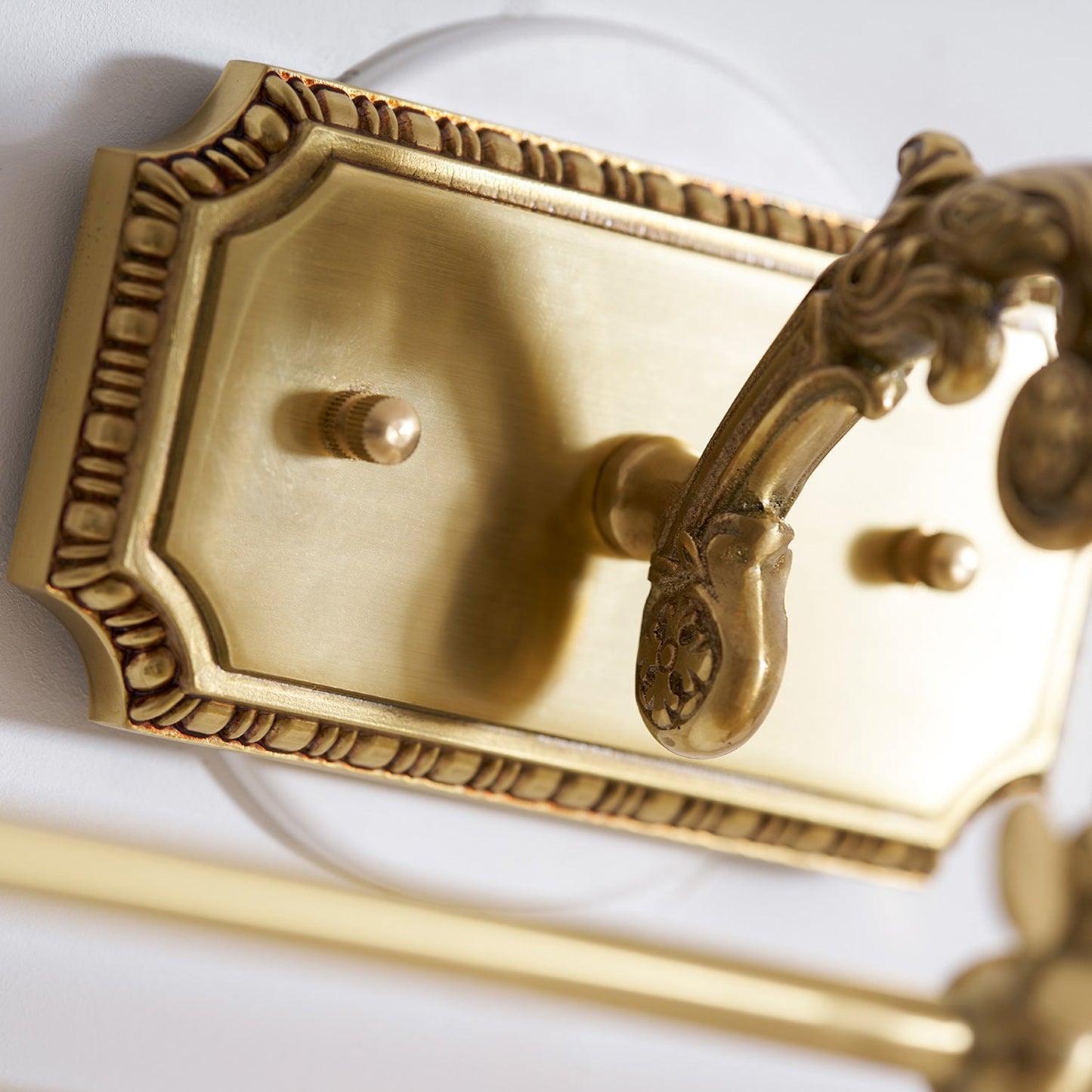 Lirex Brass Wall Lamp