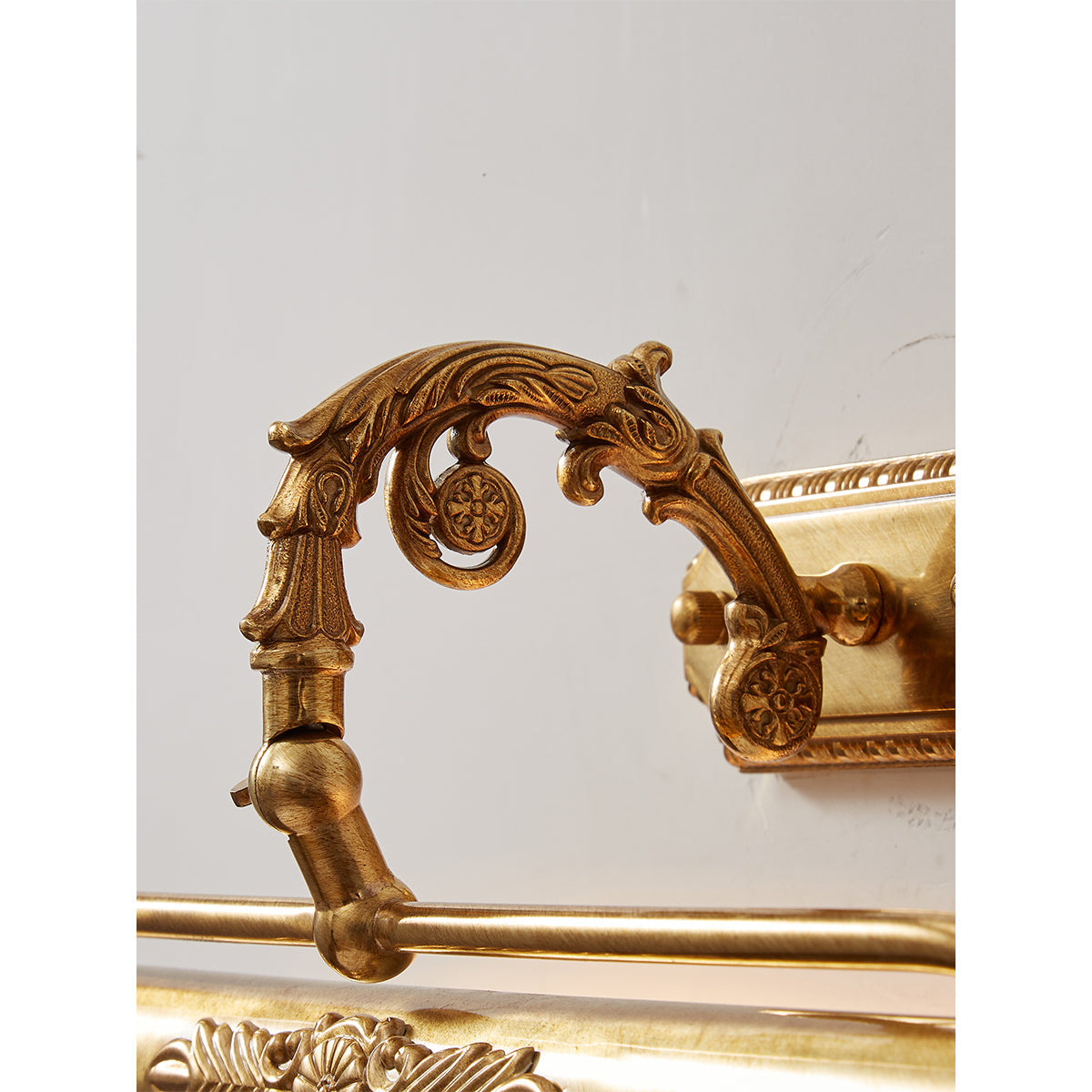 Lirex Brass Wall Lamp