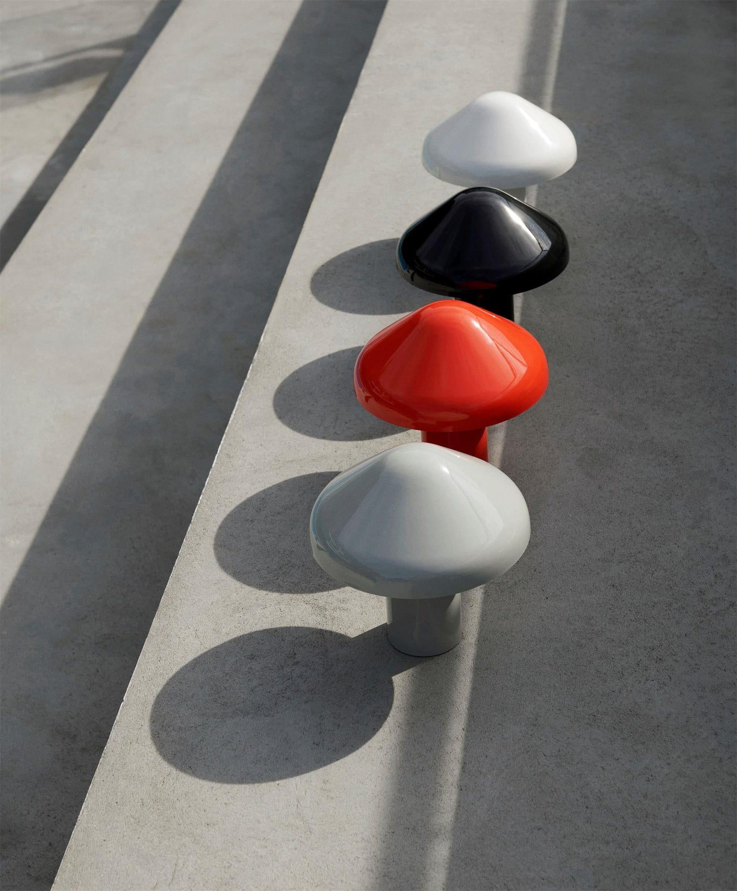 Kesique Portable Table Lamp (built-in battery)