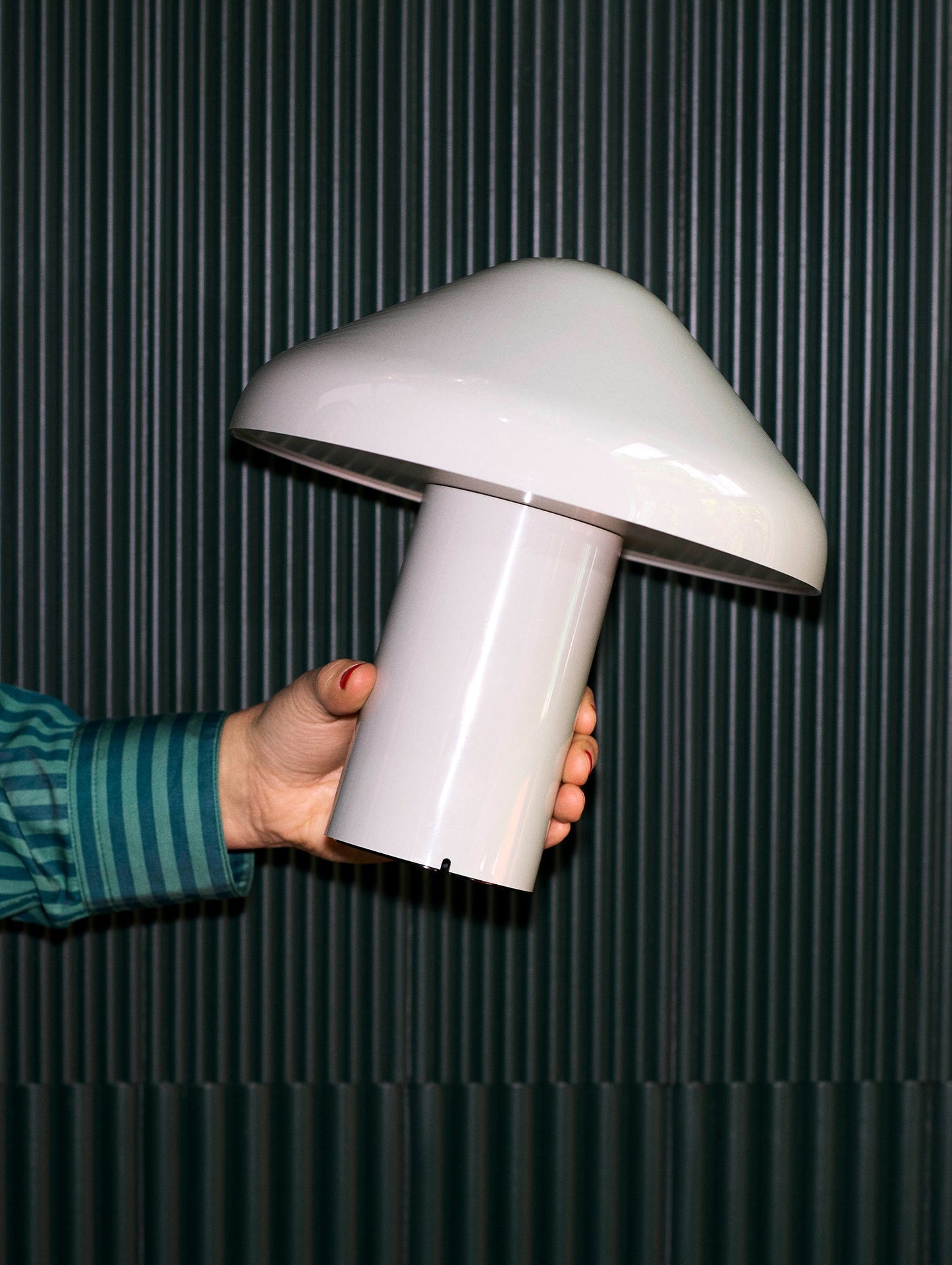 Kesique Portable Table Lamp (built-in battery)