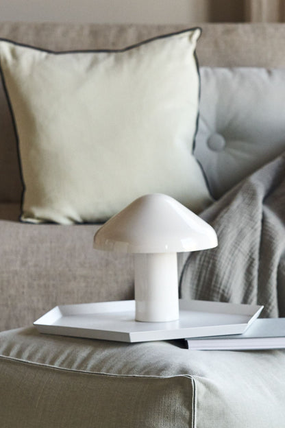 Kesique Portable Table Lamp (built-in battery)