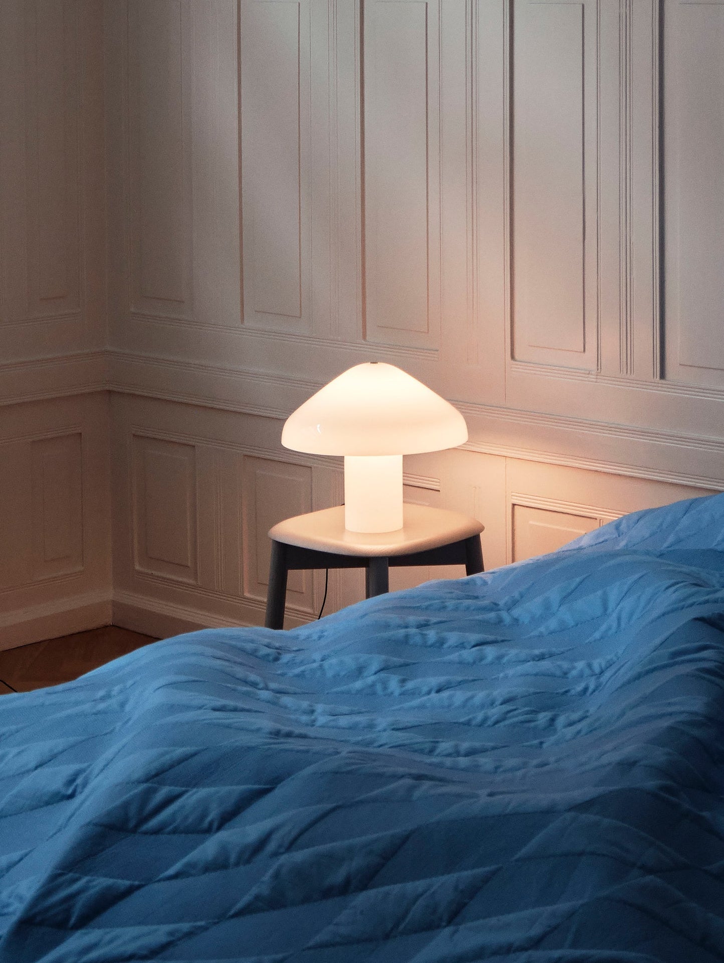 Kesique Portable Table Lamp (built-in battery)