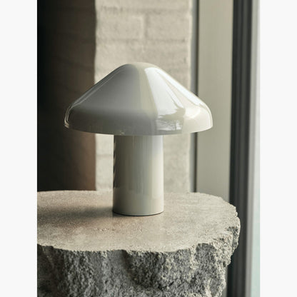Kesique Portable Table Lamp (built-in battery)