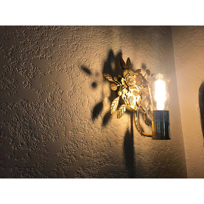 Lirance Wall Lamp