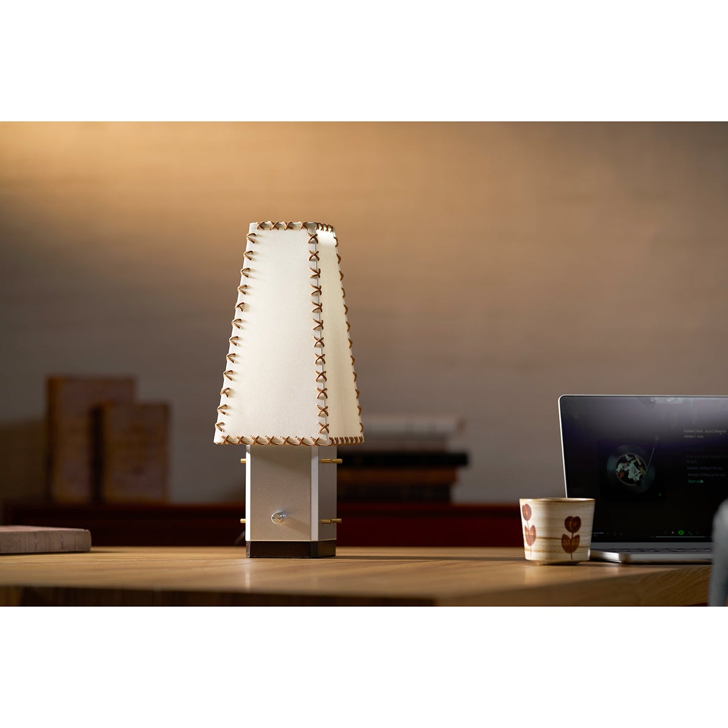 Falai Table Lamp