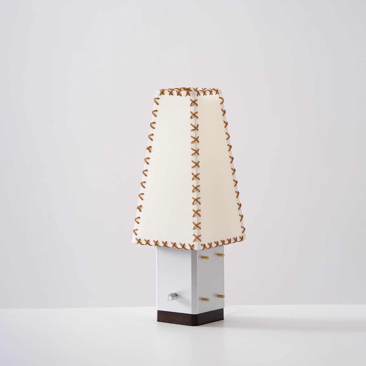 Falai Table Lamp
