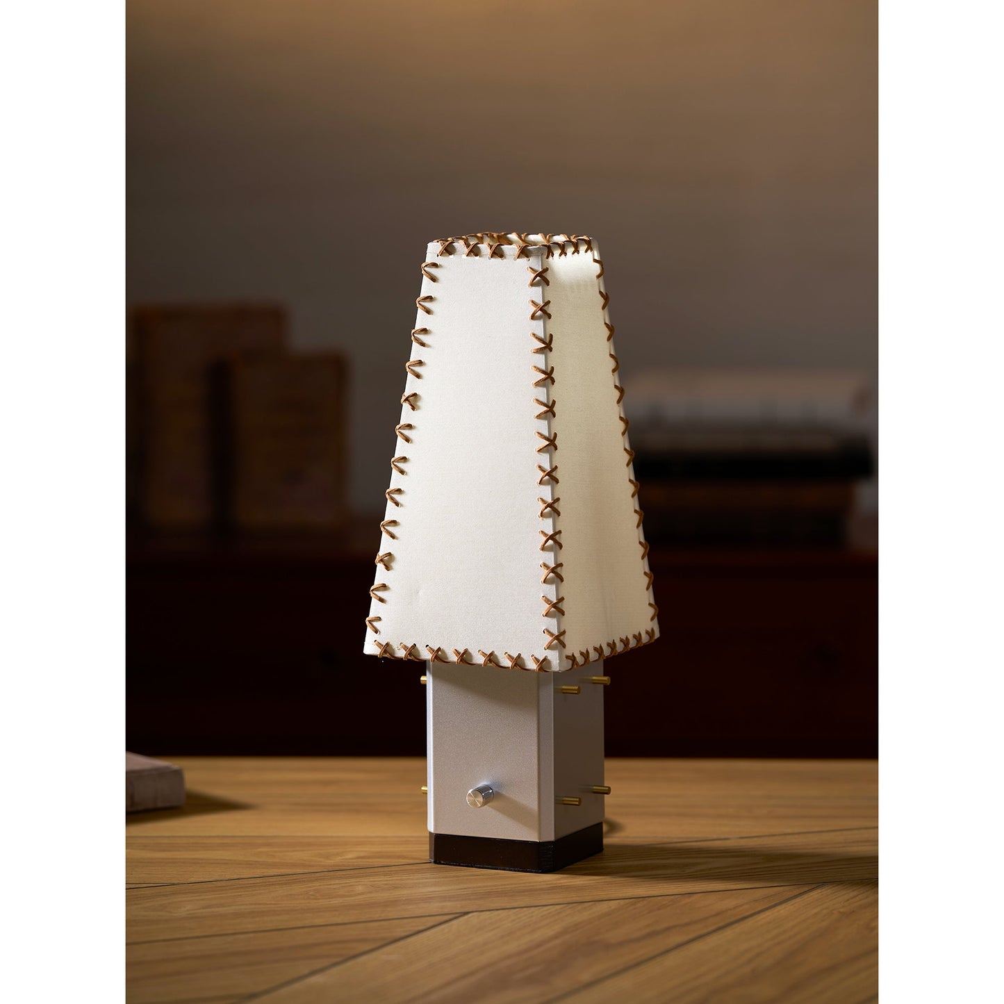 Falai Table Lamp