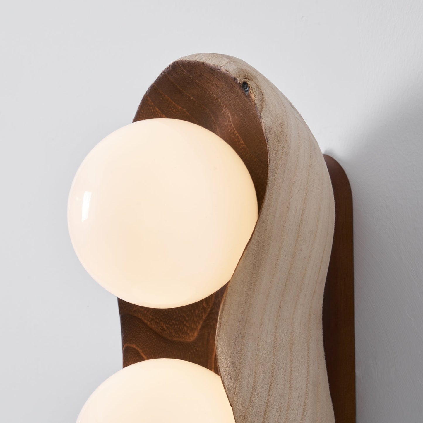 Gouda Wall Lamp