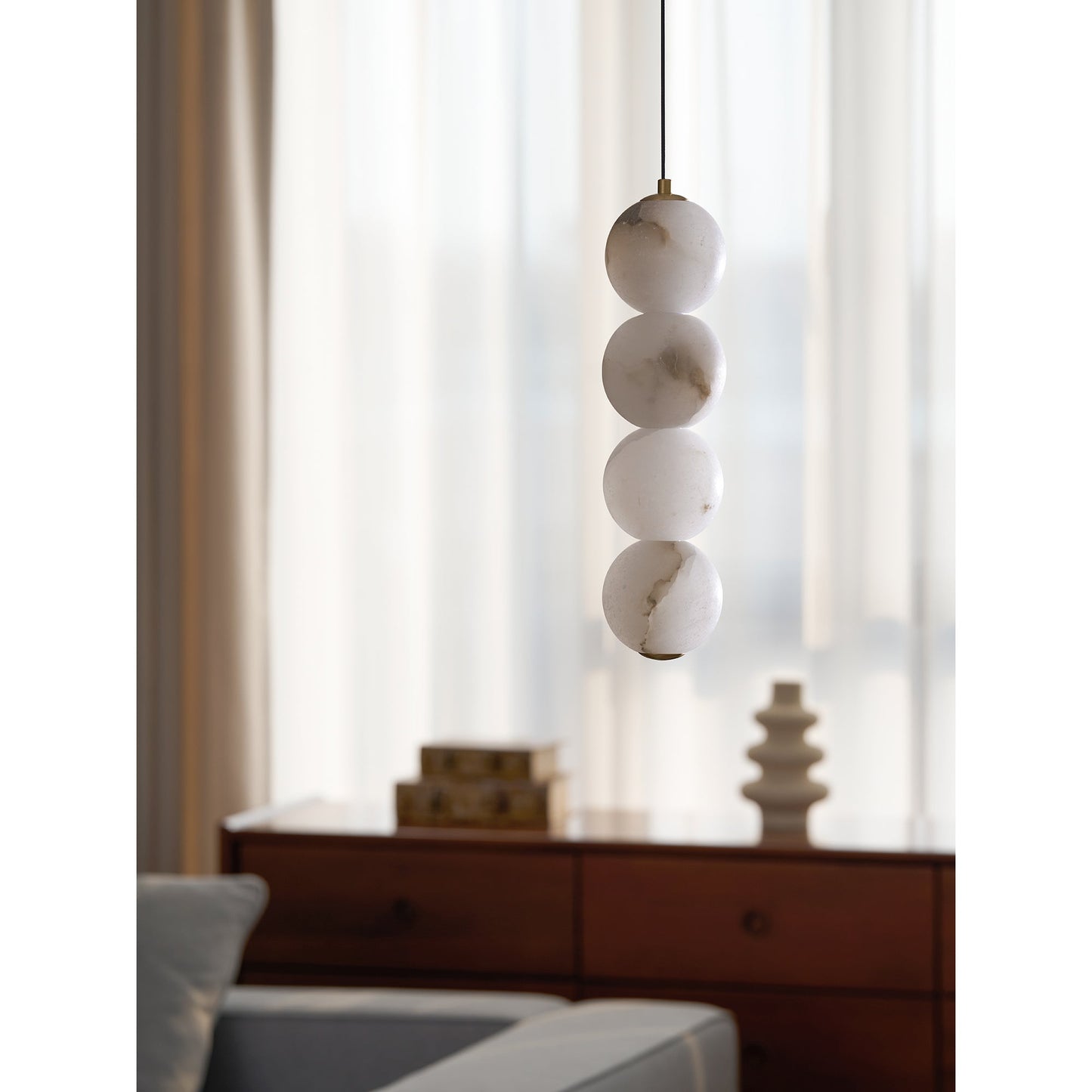 Mirora Alabaster Pendant Light