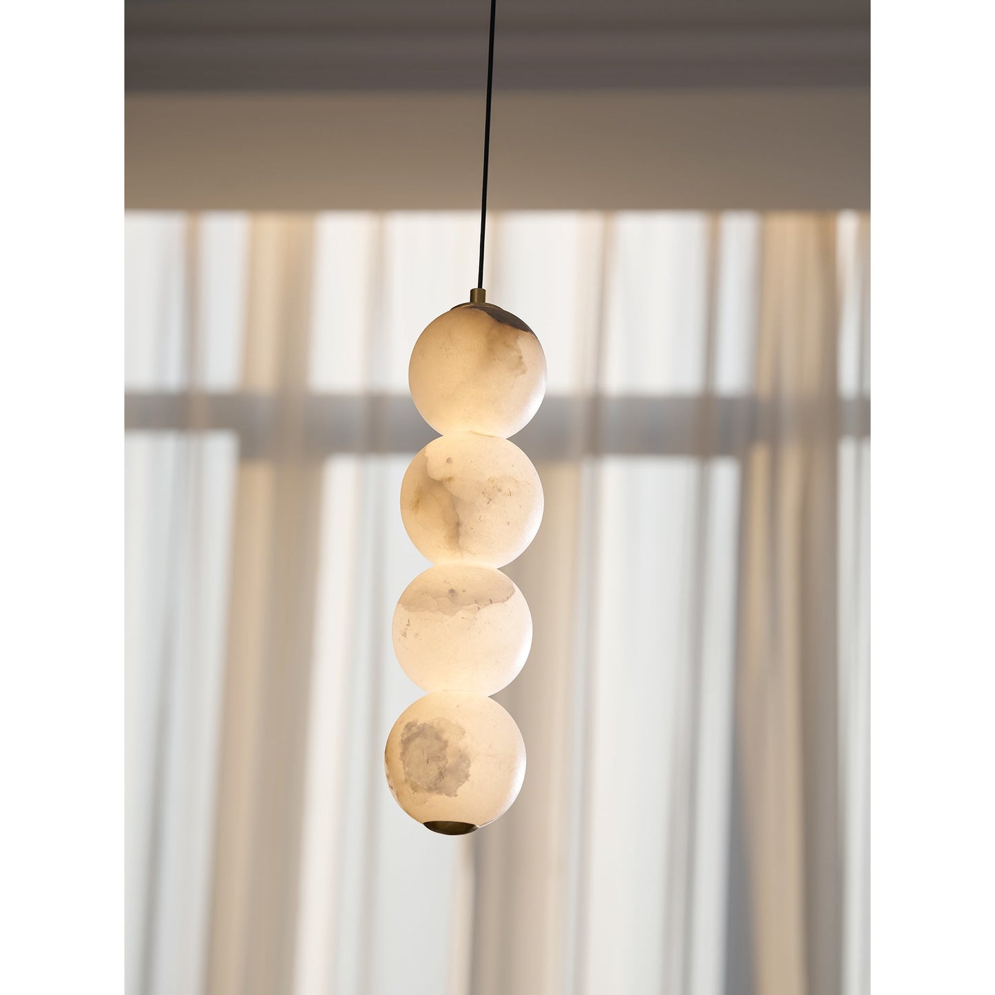 Mirora Alabaster Pendant Light