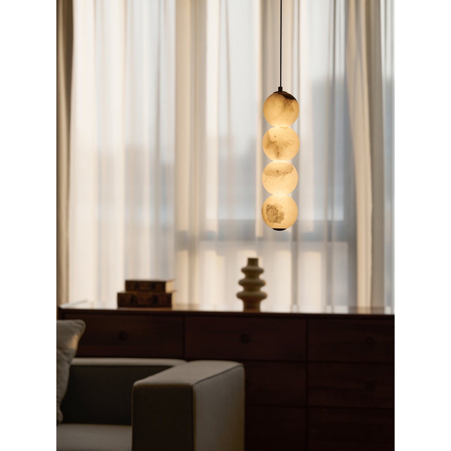 Mirora Alabaster Pendant Light
