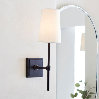 Statice Wall Lamp