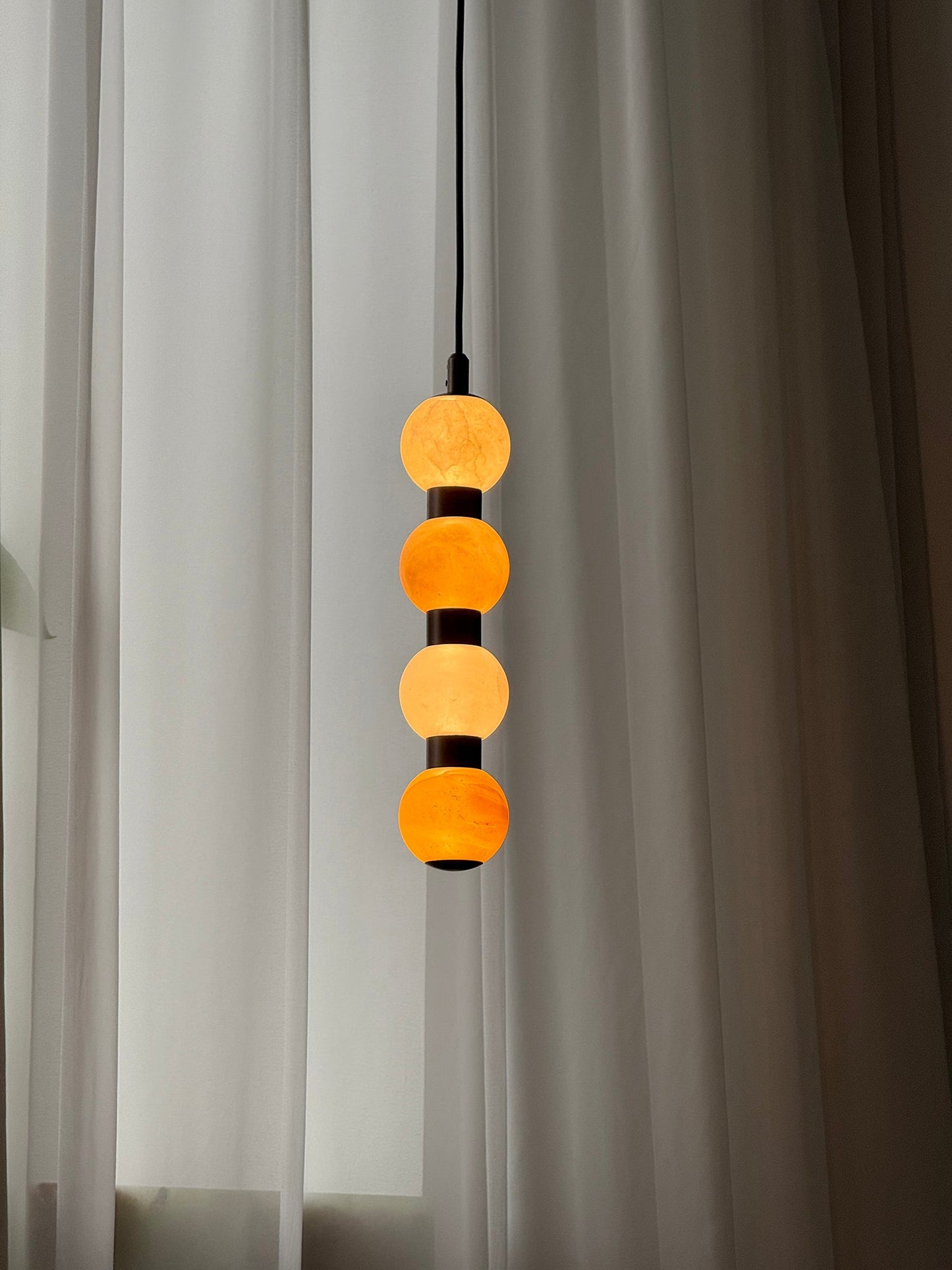 Vesien Alabaster Pendant Lamp