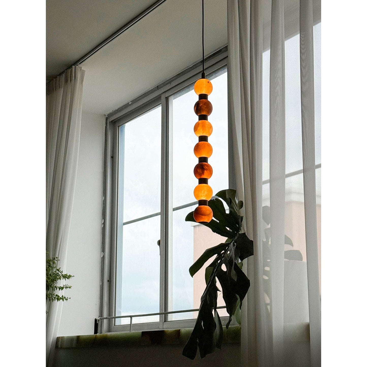 Vesien Alabaster Pendant Lamp