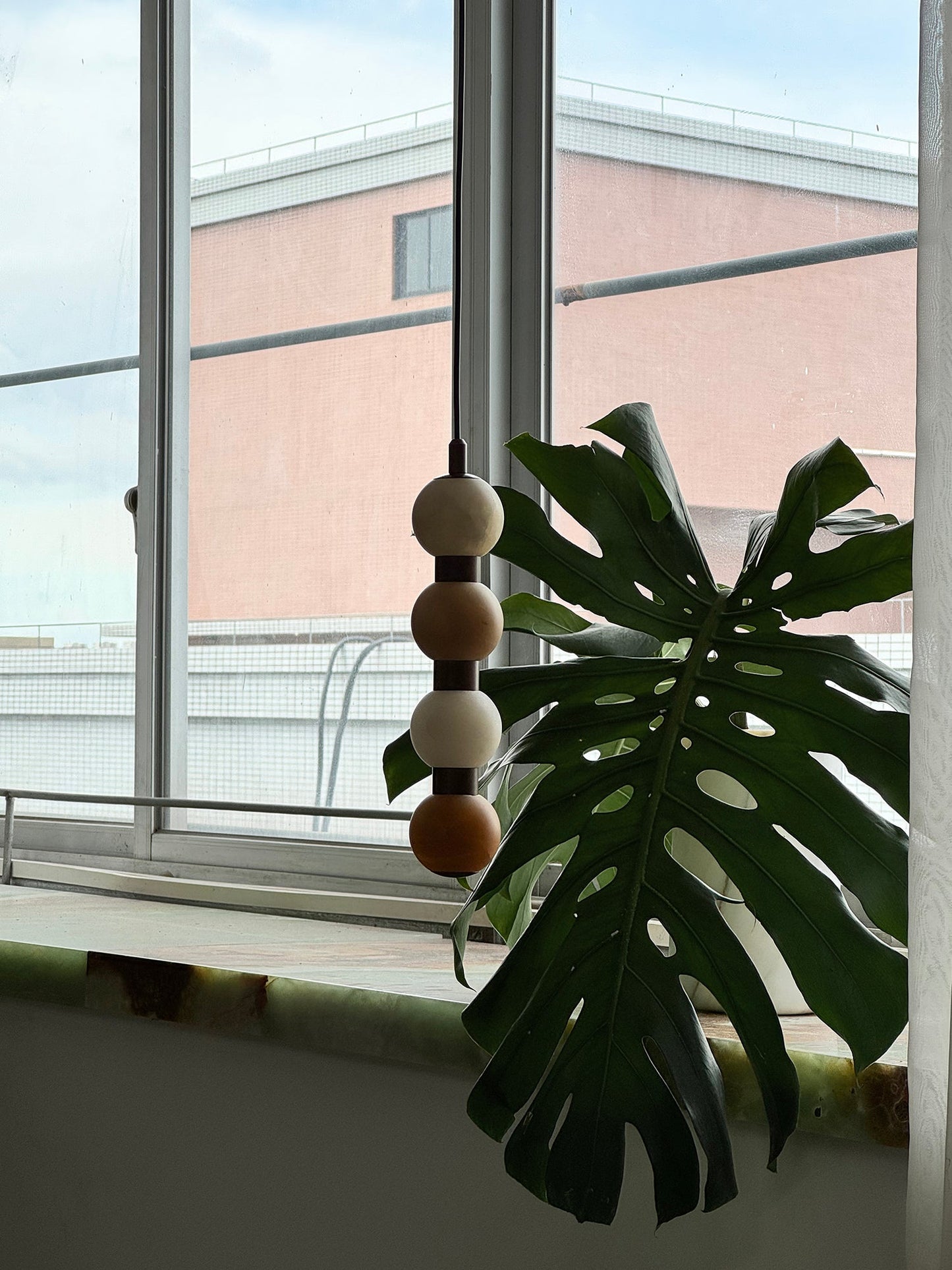 Vesien Alabaster Pendant Lamp