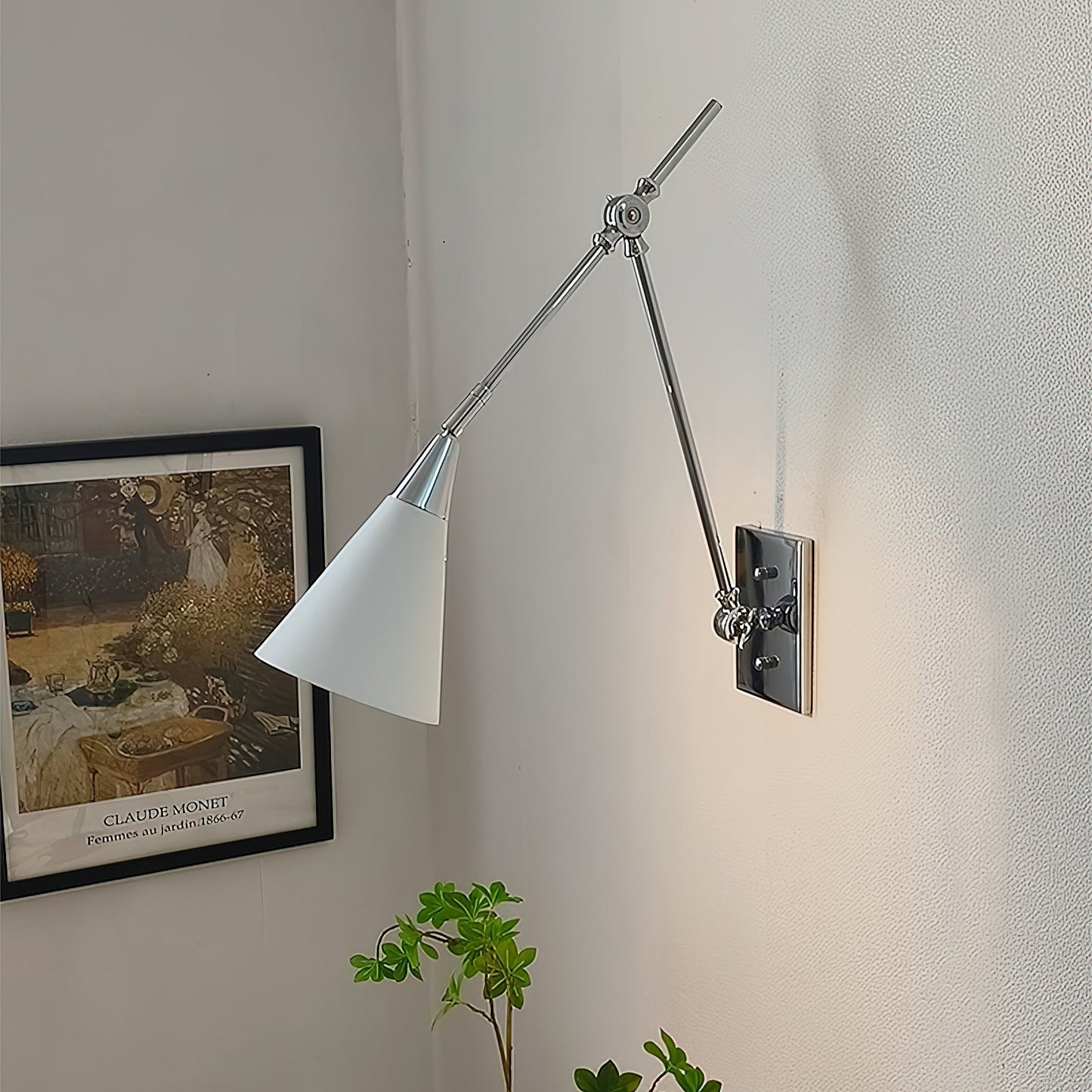 Nevola Wall Lamp