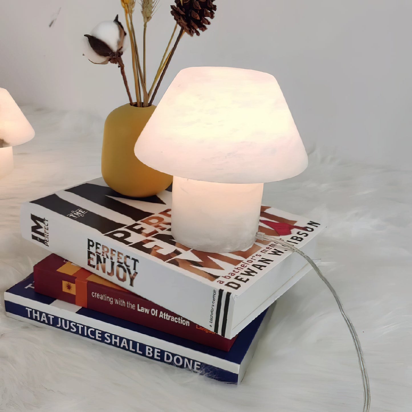 Inverleith Alabaster Table Lamp