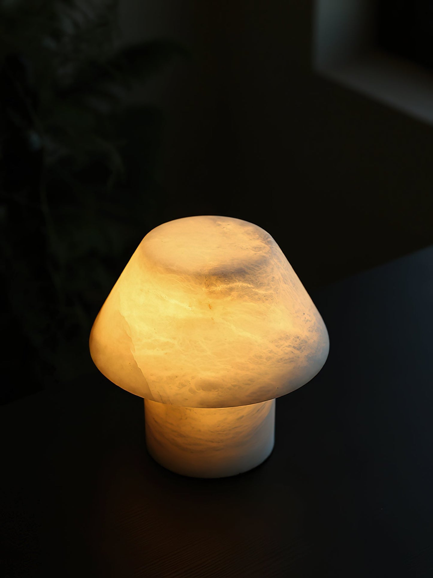 Inverleith Alabaster Table Lamp